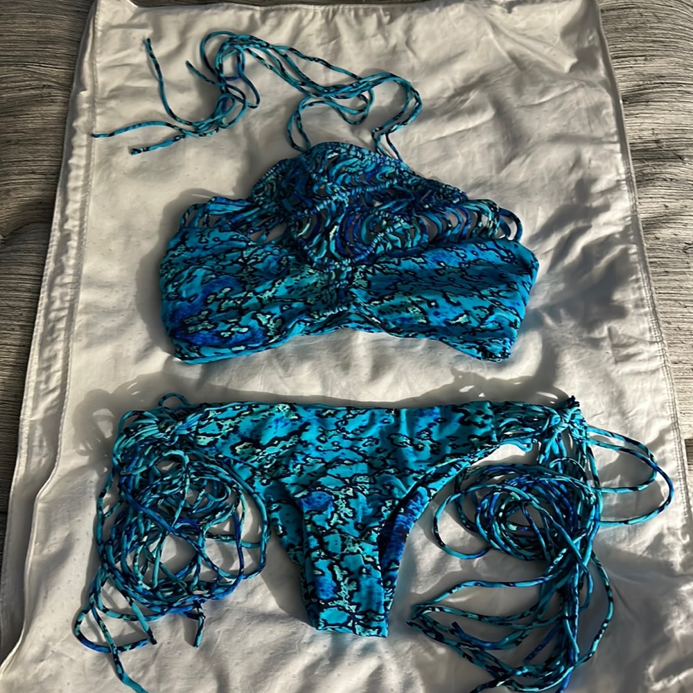 Mikoh bikini M top S bottom excellent condition